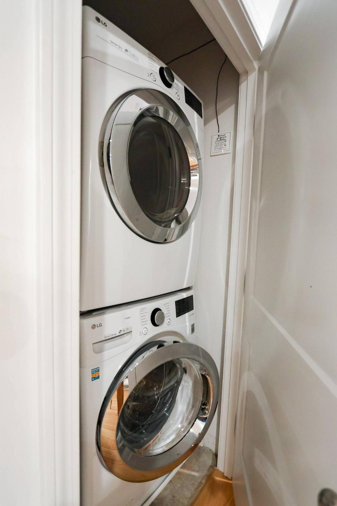 Modern 2-bed, 2-bath, 4 Min Walk To Northeastern